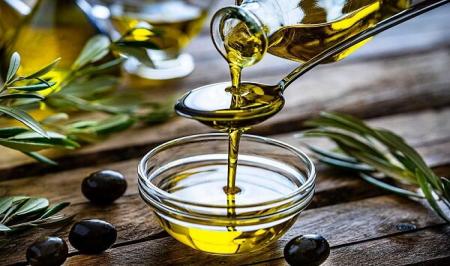 روغن زیتون زیاد مصرف کنیم چاق می‌شویم؟