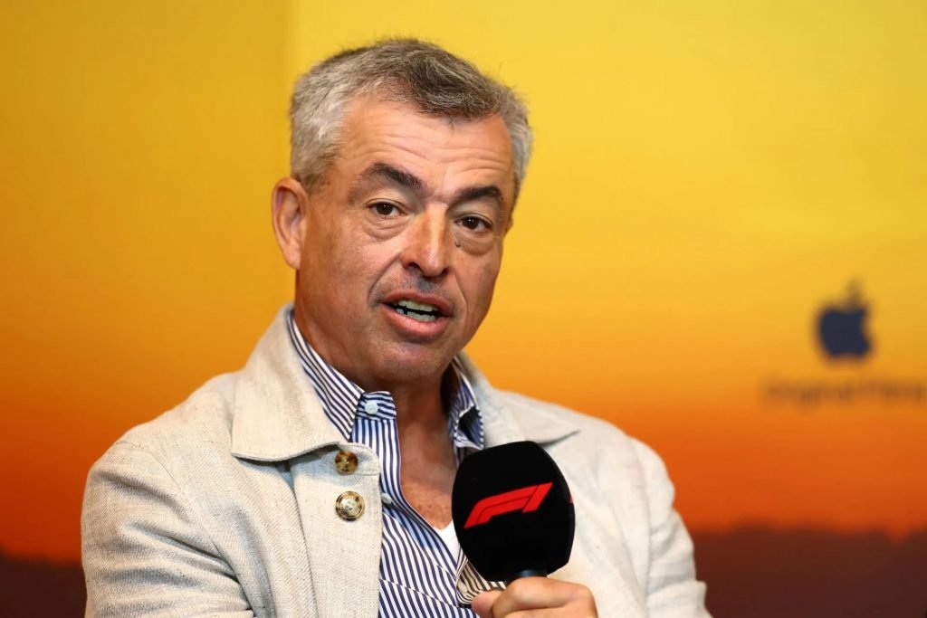 توضیح ادی کیو درباره دلیل حذف پلاس از Apple TV