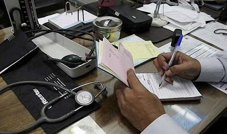 ۳۰ هزار پزشک عمومی در ایران طبابت نمی‌کنند؛ بحران توزیع نامتوازن پزشکان